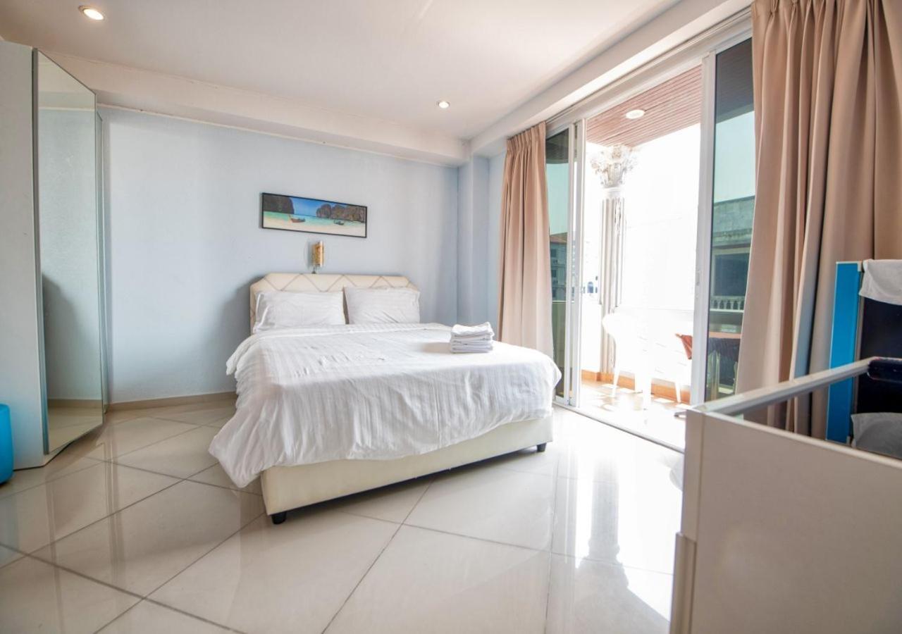 Akvavit Living Hotel Jomtien Beach Exterior photo