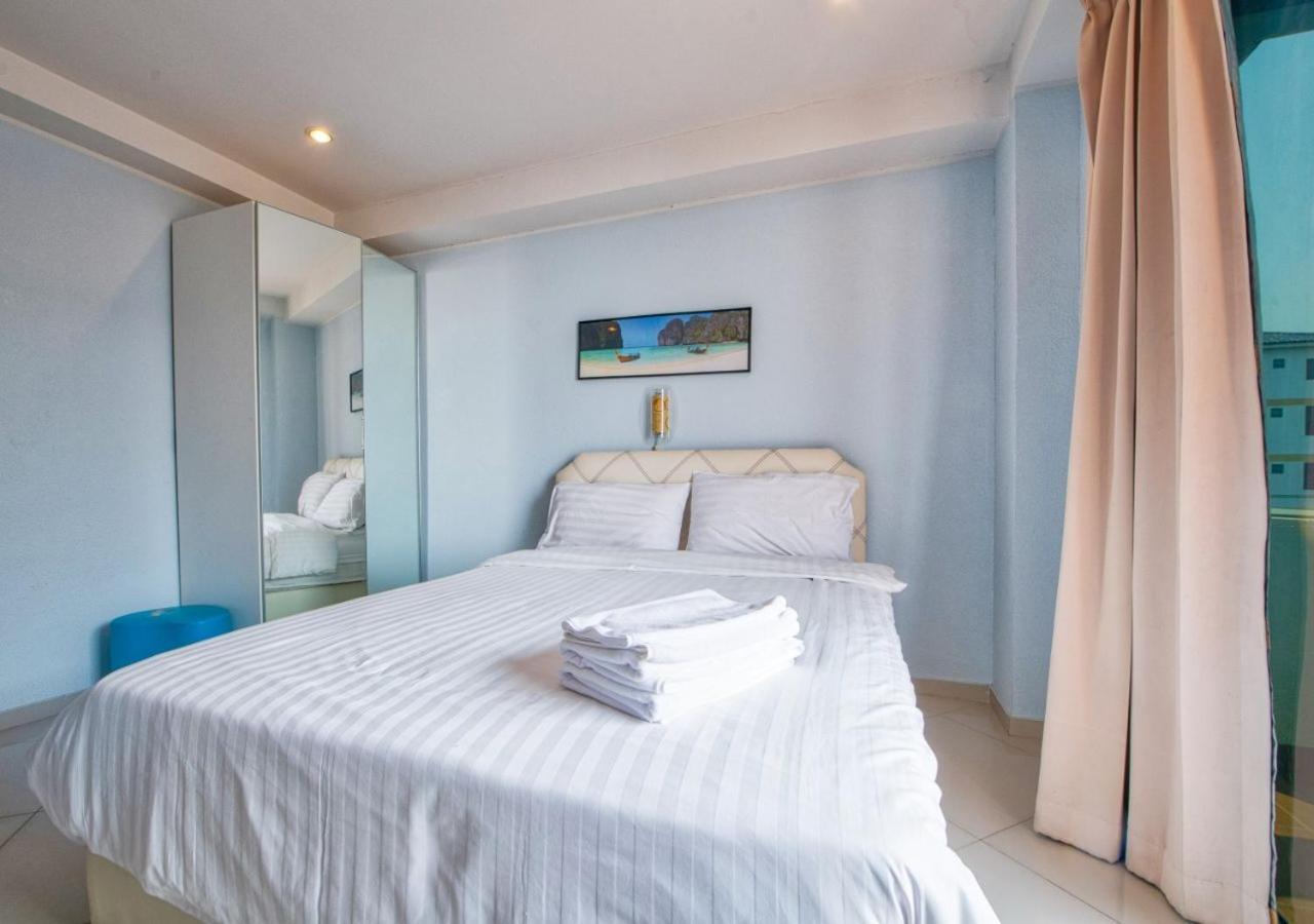 Akvavit Living Hotel Jomtien Beach Exterior photo